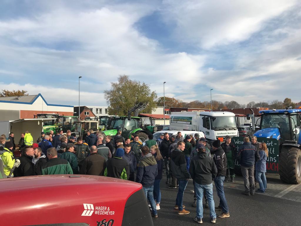 newsimages/51-Trecker 13.jpg